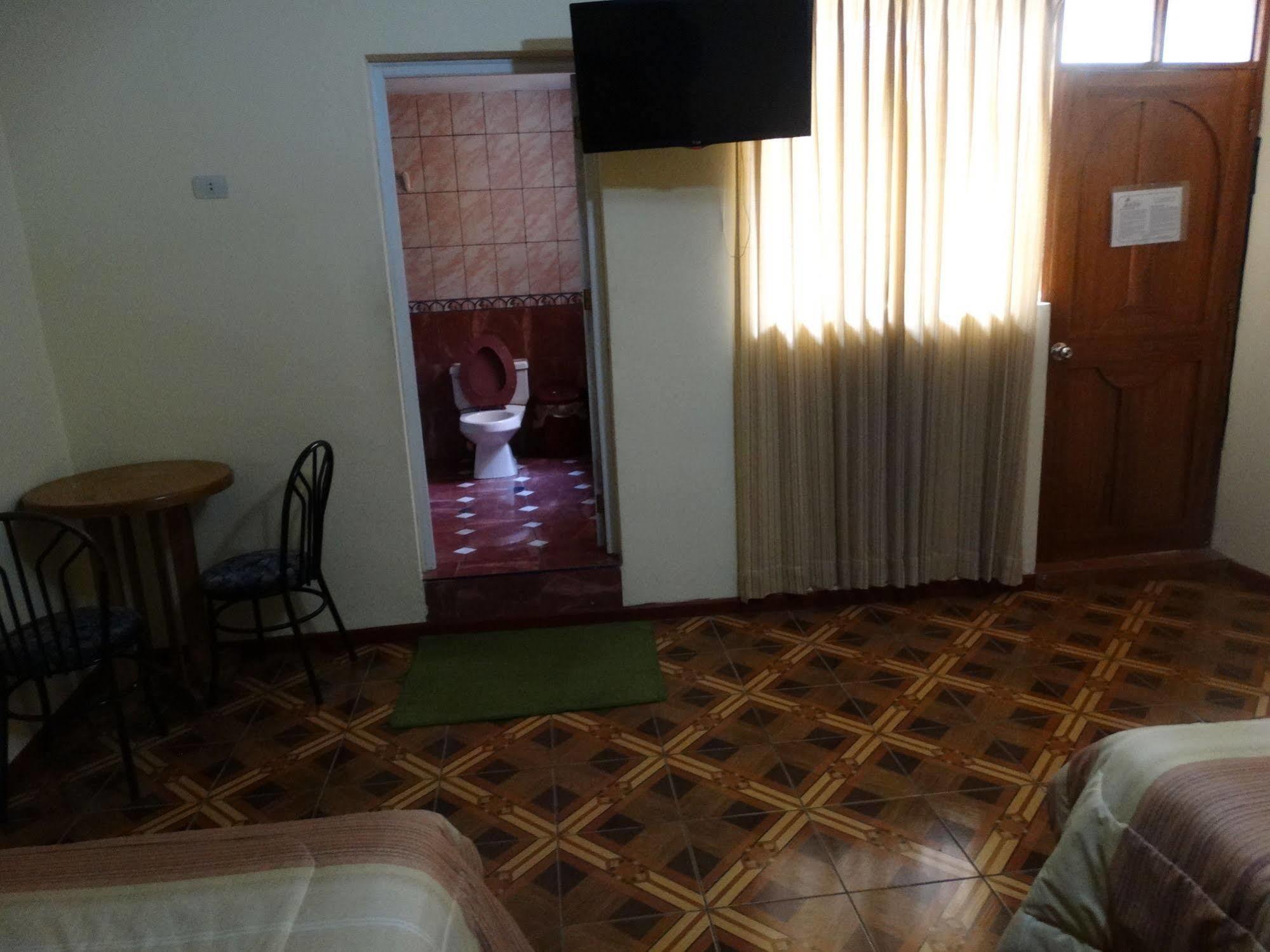 Hotel Manco Capac Пуно Екстериор снимка